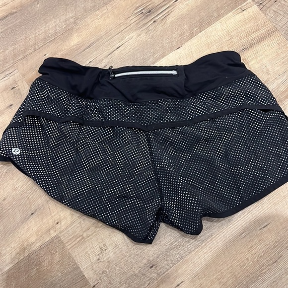 Lululemon reflective gym shorts - Picture 2 of 2
